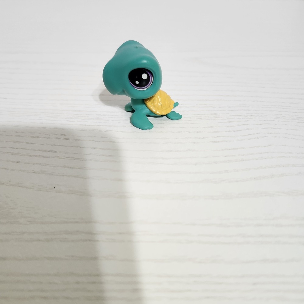LPS LITTLEST PET SHOP SEA TURTLE #60 CAPTAIN GILTURTLE LOOK OUT CRUISE SHIP